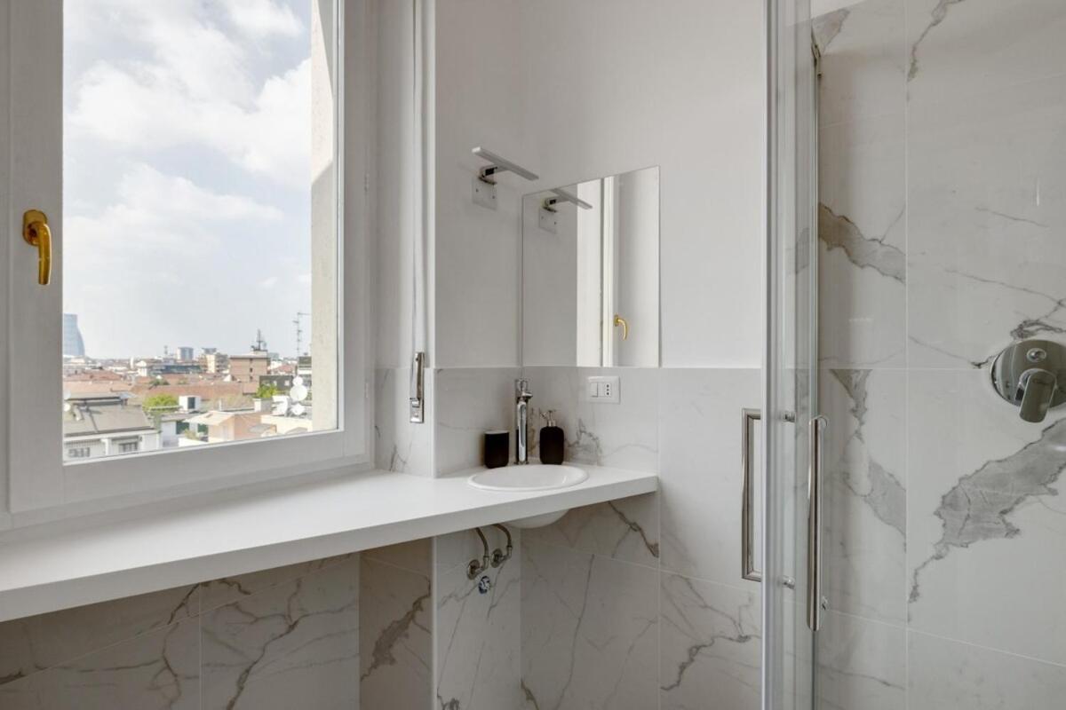 Homeby, Cozy Penthouse Apartment Милано Екстериор снимка